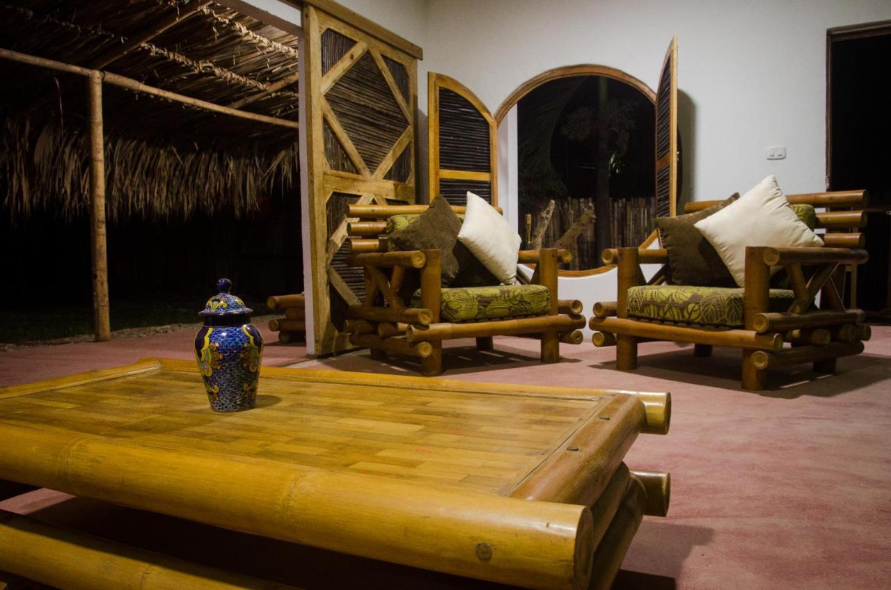 Hostal Corazon De Tagua Паломино Экстерьер фото